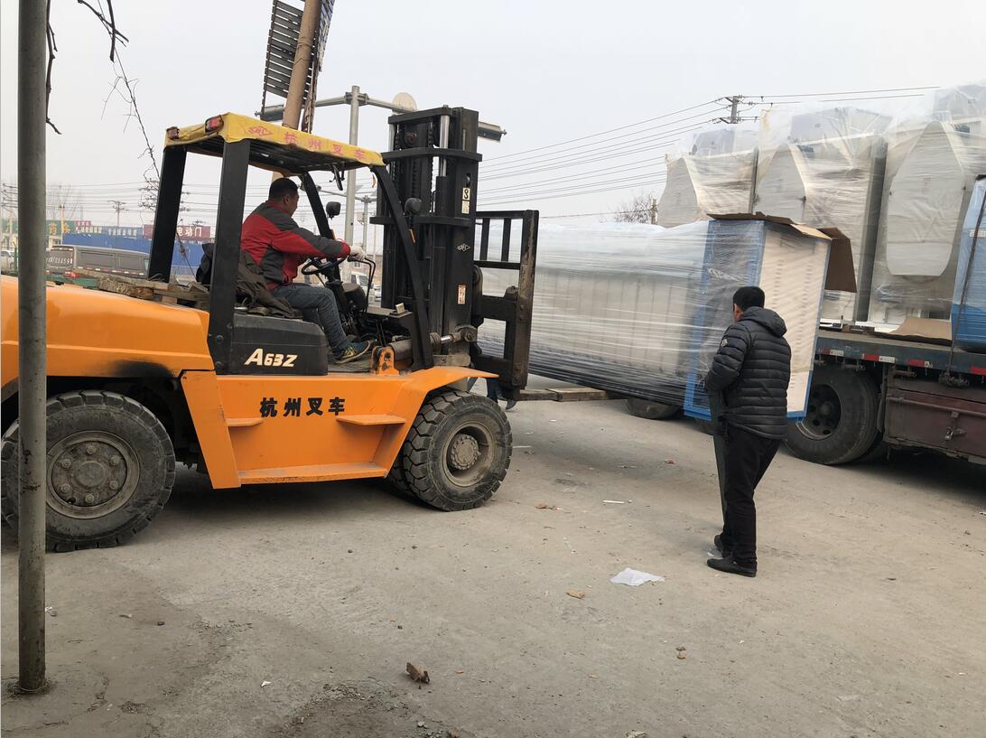 保定洗衣廠洗衣房設備昨日送貨完畢 保定洗衣廠洗衣房設備昨日送貨完畢